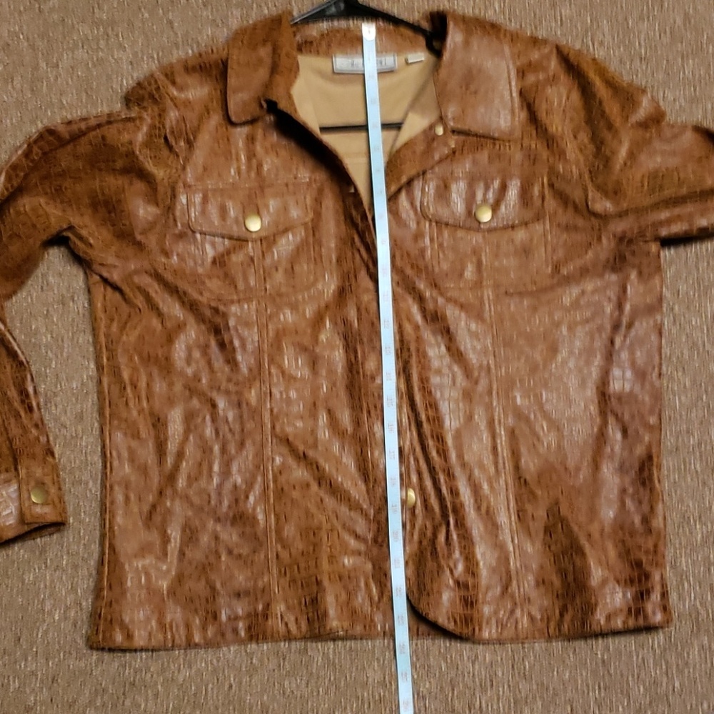 Jacket - Picture 7 of 8